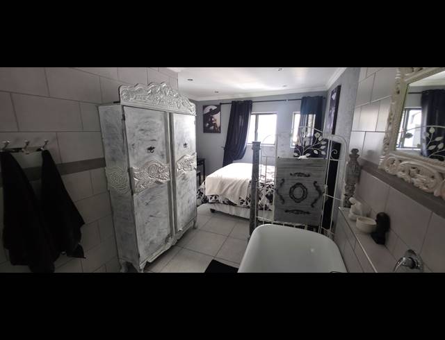 4 BEDROOM FREESTANDING FOR SALE IN BANKENVELD